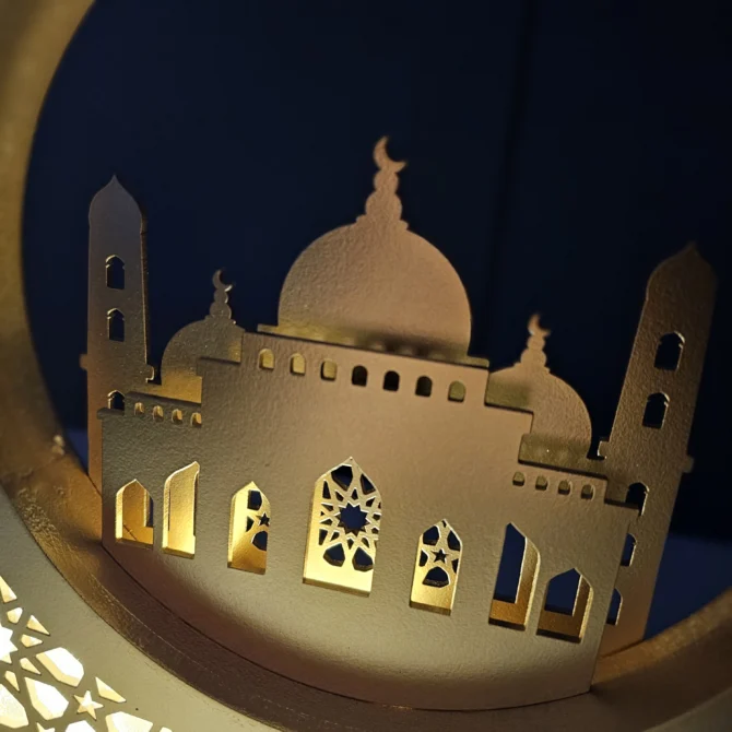 Gold Light up Moon Mosque Decoration - Image 3